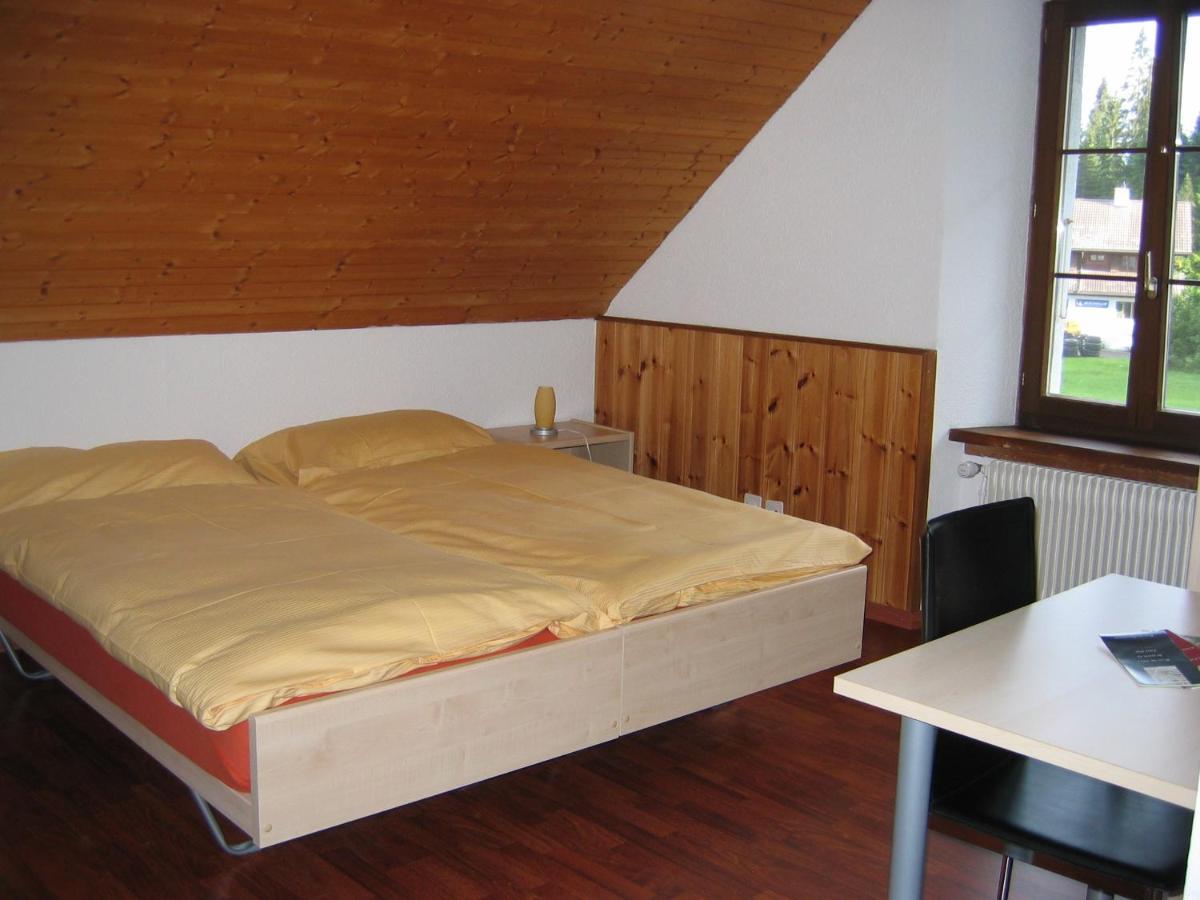 Auberge Du Prevoux Le Locle Exteriér fotografie
